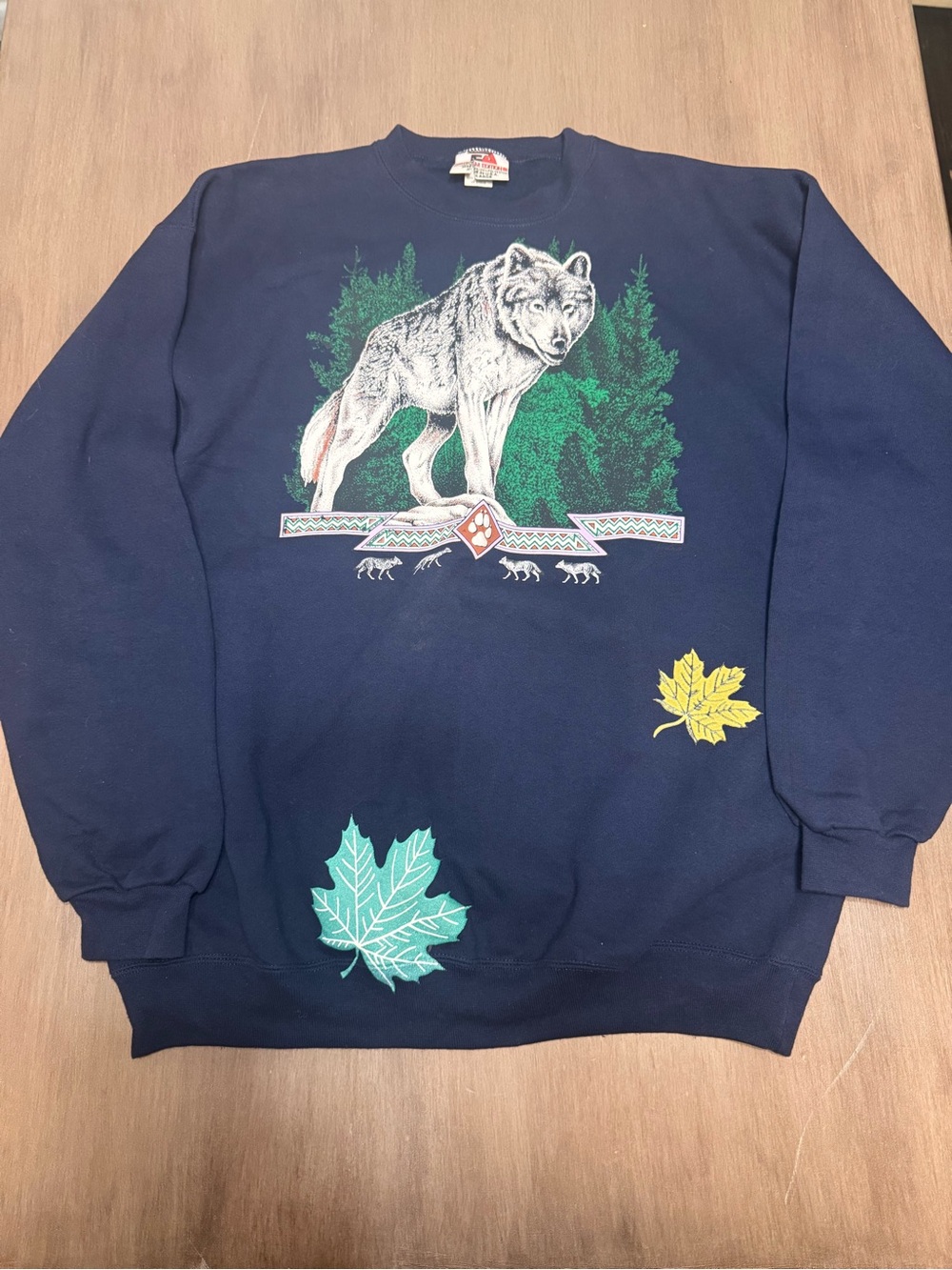 Vintage 90s Pro Player Wolf Sweatshirt XL USA Made Wildlife Graphic Crewneck